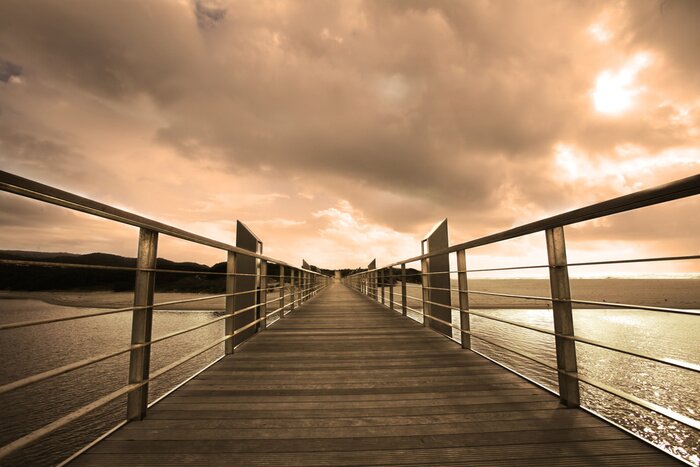 Papier peint  Jetée en bois au-dessus de l'eau