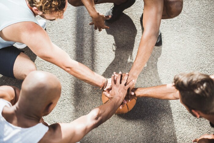 Papier peint  Joueurs de basket avant le jeu