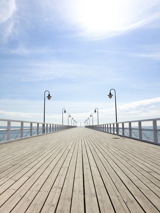 Papier peint  Journée ensoleillée sur une jetée