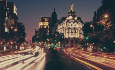 L'édifice Metropolis dans la nuit, Madrid.