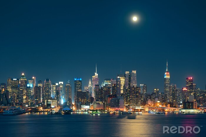 Papier peint  La lune au-dessus de New York