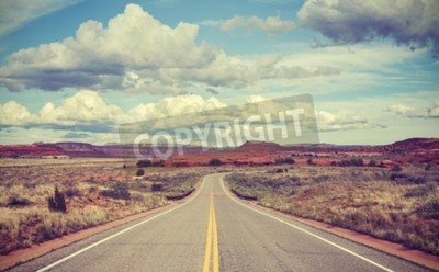 Papier peint  La route du désert vintage