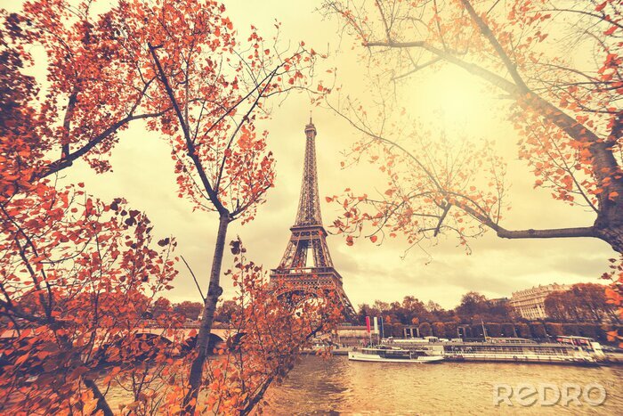 Papier peint  La Tour Eiffel à Paris