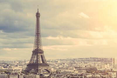 Papier peint  La Tour Eiffel surplombant Paris