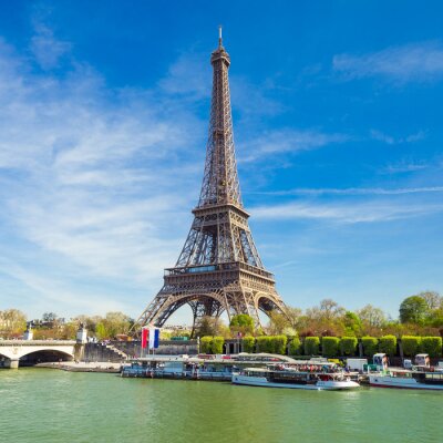 Papier peint  La Tour Eiffel un jour de soleil