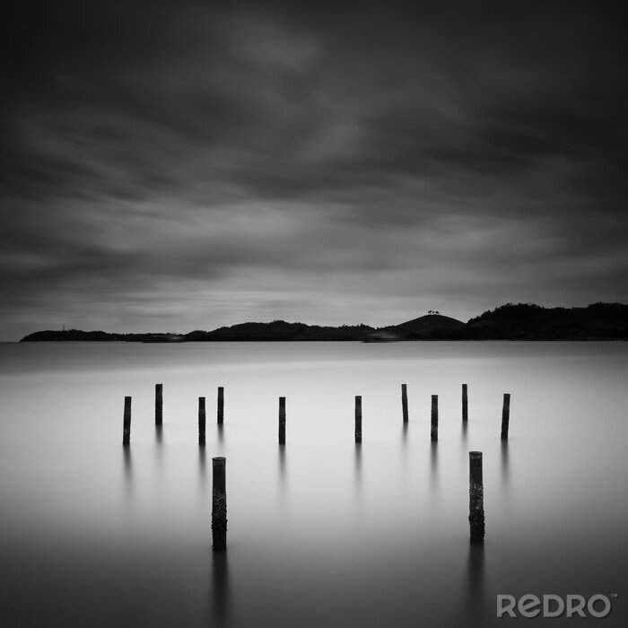 Papier peint  lac calme dans un paysage de montagne