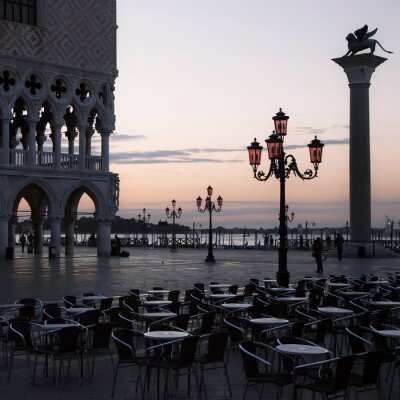 Papier peint  Lanternes ornées à Venise
