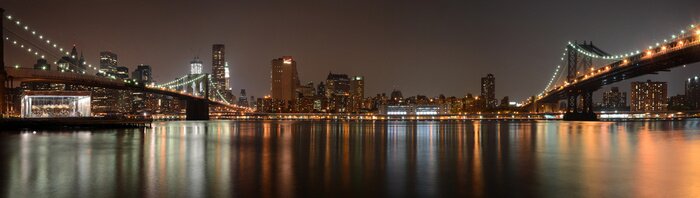 Papier peint  Large panorama de ville avec un pont