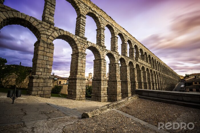 Papier peint  Le célèbre aqueduc antique à Segovia, Castilla y Leon, Espagne