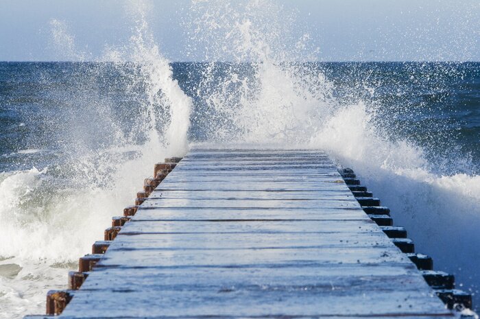 Papier peint  Le grondement des vagues contre une jetée