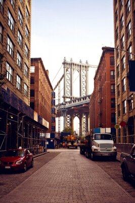 Le pont de Manhattan du point de vue d'un passant
