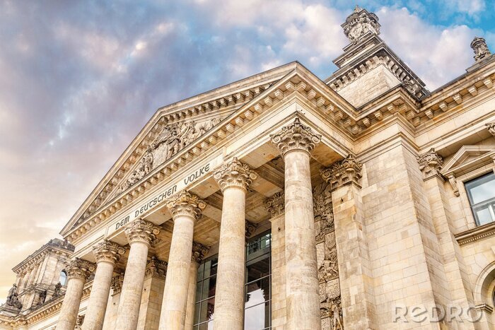 Papier peint  Les colonnes du Reichstag à Berlin