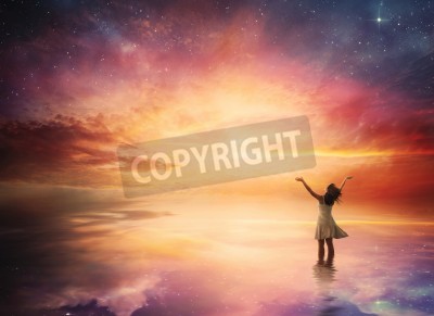 Papier peint  Lever de soleil avec des étoiles et une femme