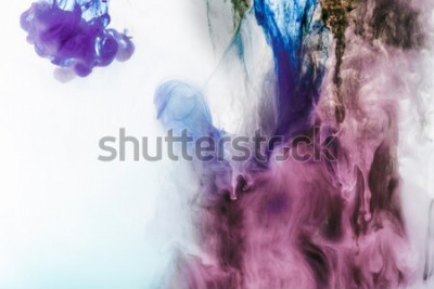 Papier peint  Maison en couleur dans le brouillard