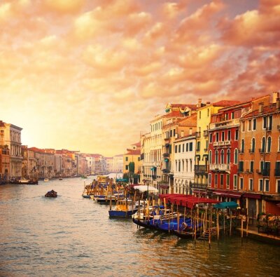 Papier peint  Maisons de Venise au coucher du soleil