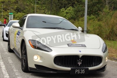 Papier peint  Maserati Gran Turismo at sport cars gatheting