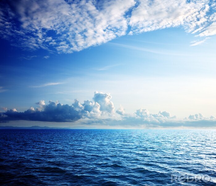 Papier peint  Mer bleue et ciel bleu