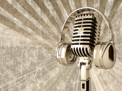 Microphone avec des écouteurs sur le vieux fond