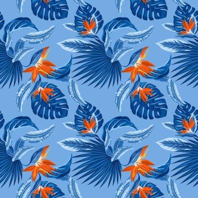 Papier peint  modèle sans couture de feuilles de palmier bleu tropical, de feuilles de monstera et de fleurs de corail de plumeria de l'oiseau de paradis (Strelitzia) sur un fond bleu clair. Design tendance de papi