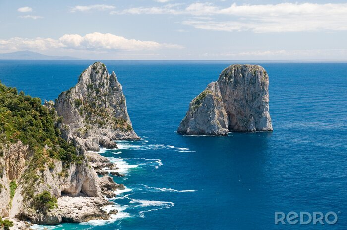 Papier peint  Montagnes au bord de la mer en Italie