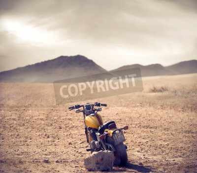 Papier peint  Moto dans le désert