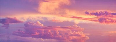 Papier peint  Nuages violets dans le ciel