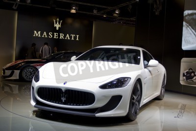 Papier peint  Paris Motor Show 2010 à Paris, montrant Maserati GranTurismo MC Stradale