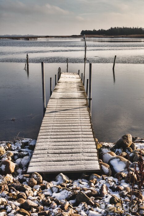 Papier peint  Passerelle ancienne en hiver