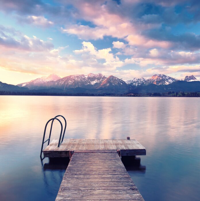 Papier peint  Passerelle en bois hautes montagnes