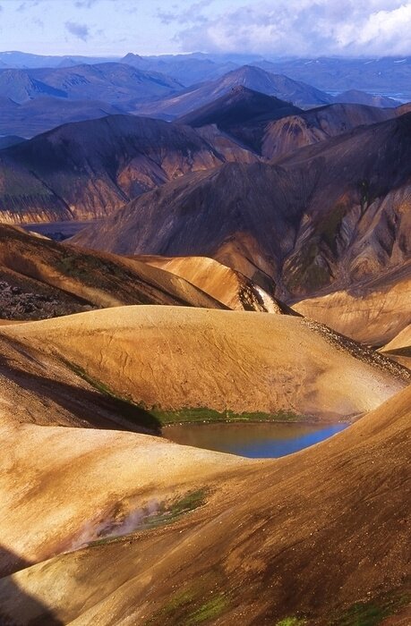 Papier peint  Paysage avec une chaîne de montagnes