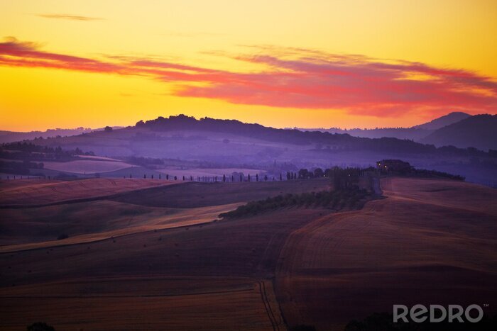 Papier peint  Paysage en Toscane au coucher du soleil en été