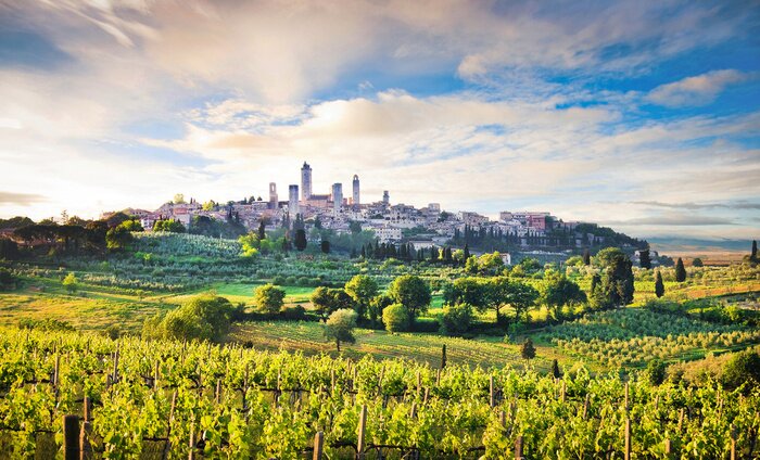 Papier peint  Paysage panoramique avec San Gimignano au coucher du soleil, Toscane, Italie
