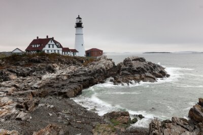 Phare maritime blanc à Maine