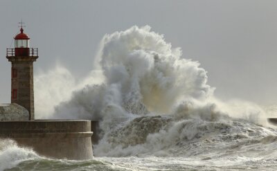 Papier peint  Phare maritime sous la tempête