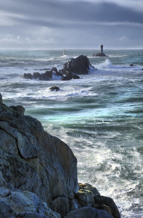 Papier peint  Phare maritime sur les rochers