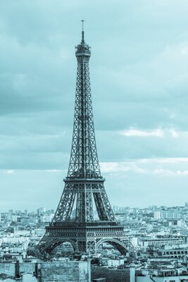 Photo de la Tour Eiffel en bleu