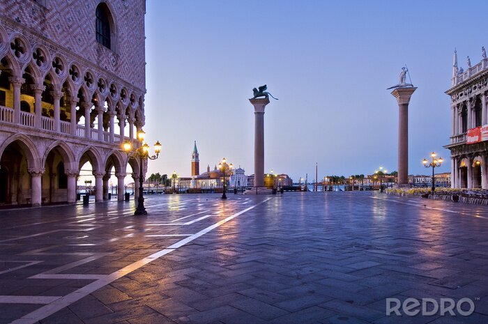 Papier peint  Place Saint-Marc en début de soirée