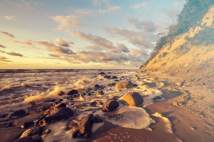 Papier peint  Plage et falaises en bord de mer