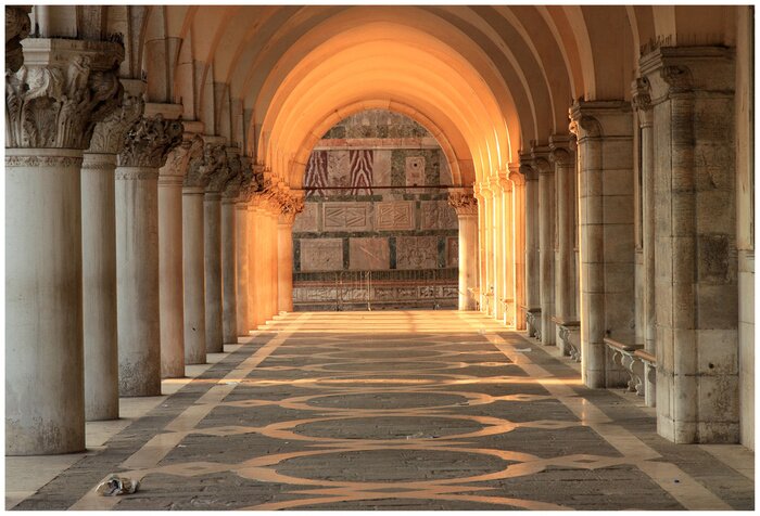 Papier peint  Plais de Doges aux colonnes classiques
