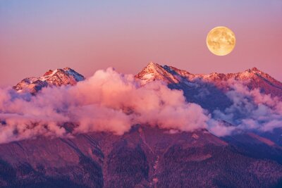 Papier peint  Pleine lune sur le Caucase