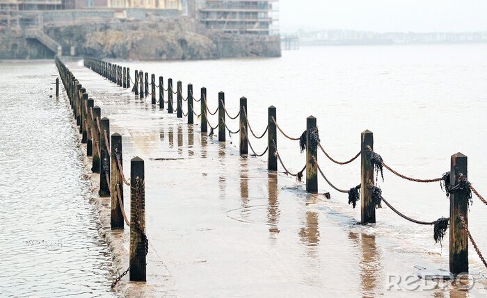 Papier peint  Pont ancien innondé