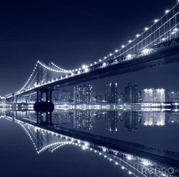Papier peint  Pont de Manhattan et reflet dans l'eau