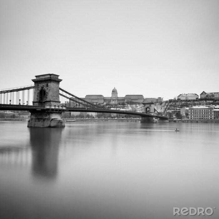 Papier peint  Pont et large fleuve en Hongrie