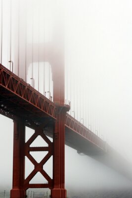 Papier peint  Pont rouge dans le brouillard