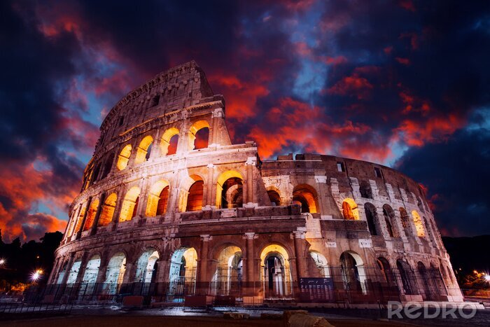 Papier peint  Rome avec le Colisée éclairé