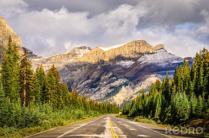 Papier peint  Route vers les montagnes