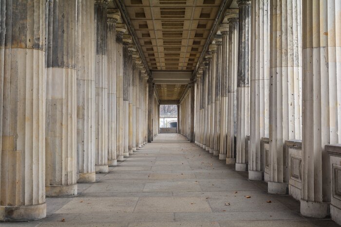 Papier peint  Row of classic greek columns in Berlin, Germany