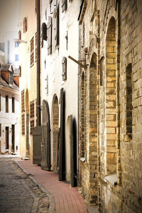 Papier peint  Rue vide et maisons hautes