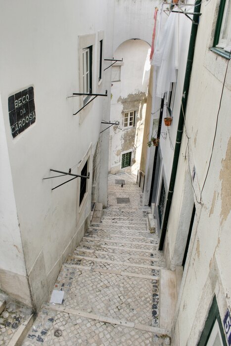 Papier peint  Ruelle claire et escalier