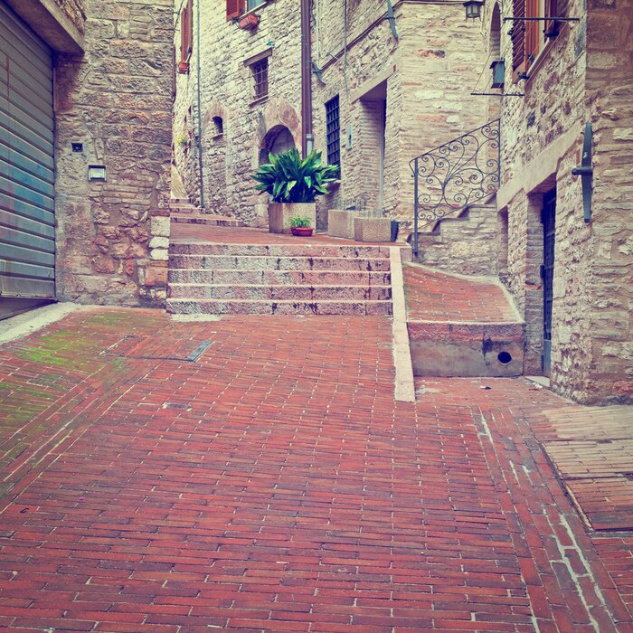Papier peint  Ruelle de briques rouges